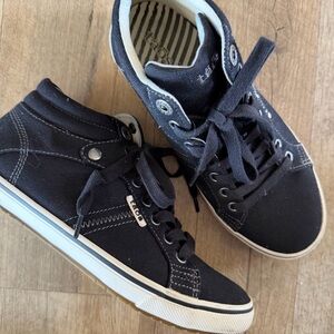 Taos Top Star High Tops Sneakers | Black